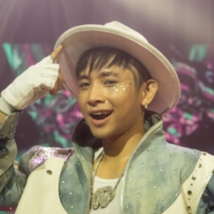 Ricky Star của Rap Việt tung MV tái hiện hồi ức tuổi teen bên sàn patin vui nhộn