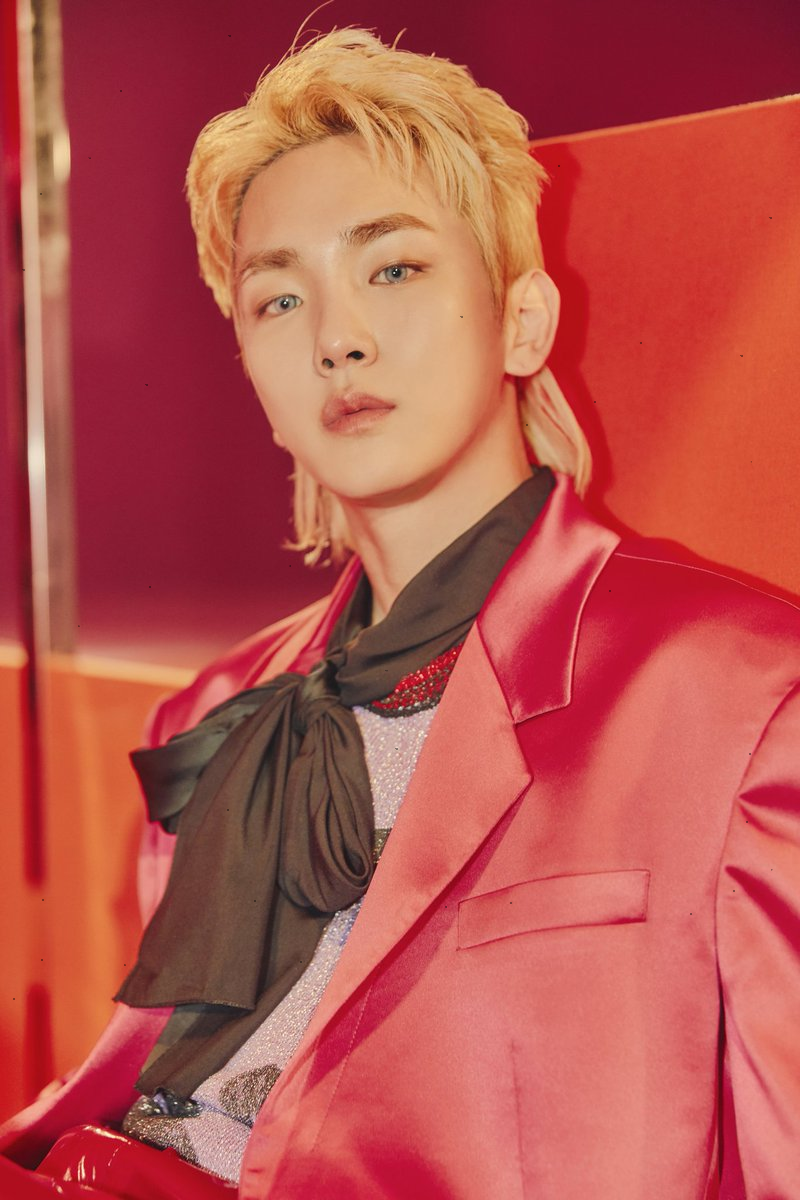 Update: SHINee&#39;s Key Embraces Retro Vibe In New Teasers For “I Wanna Be” |  Soompi