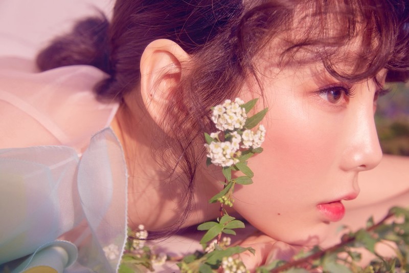 Update: Girls' Generation's Taeyeon Shares More Lovely Teaser Images For  Deluxe Edition Of “My Voice” | Soompi