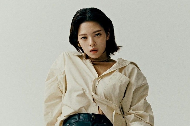 TWICE's Jeongyeon Opens Up About Her True Self, What She Learned From Her Teammates, And More | Soompi